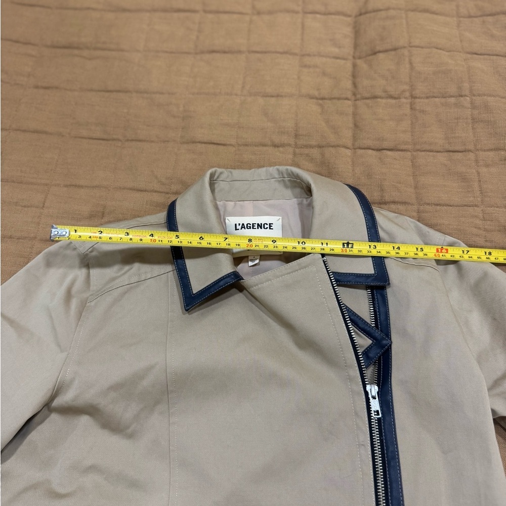 L'Agence Women’s Trench Coat Beige Cotton Collared With Belt Size 4 $700 - Picture 6 of 11